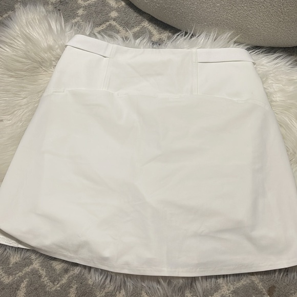Lululemon golf skirt - Picture 3 of 6